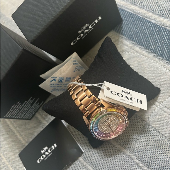 Coach watch rose gold - Picture 5 of 8